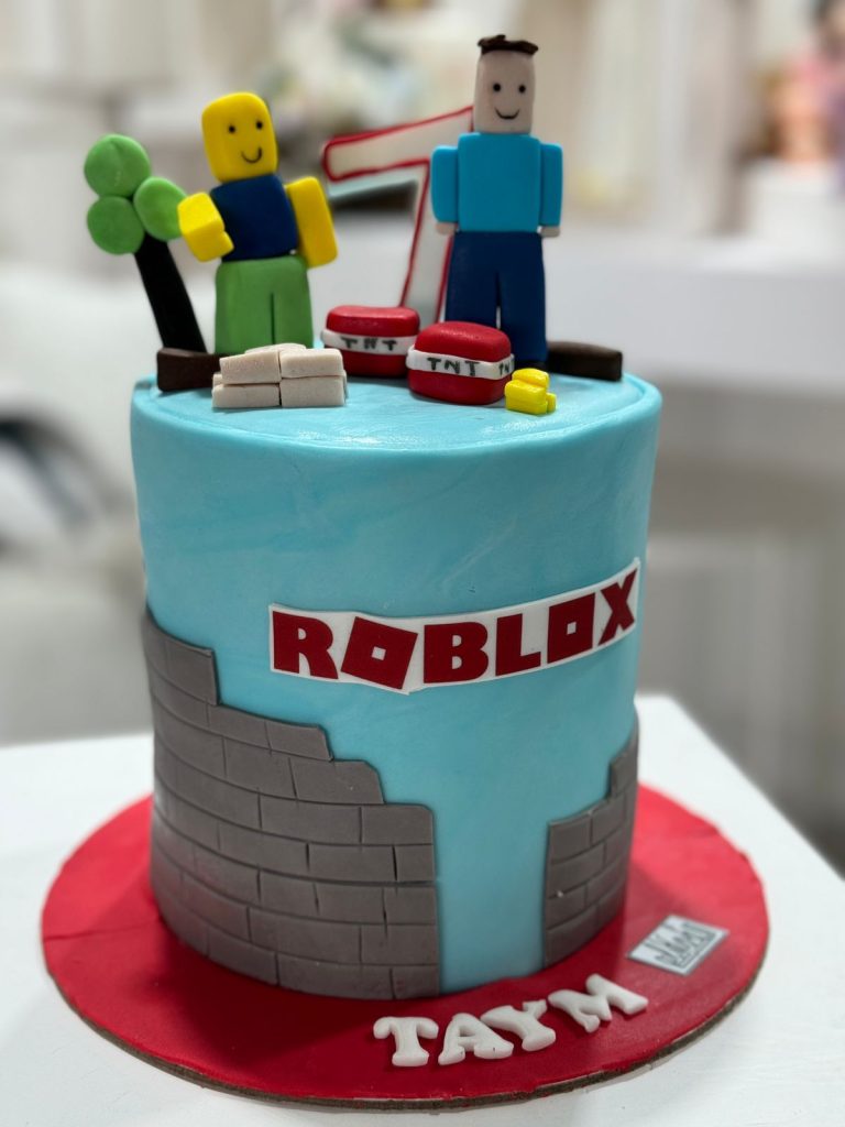 Roblox Cake